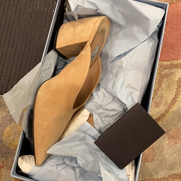 Prada / Calzature Donna suede v cut block heel mule in nude natural 6 36 - Picture 2 of 5